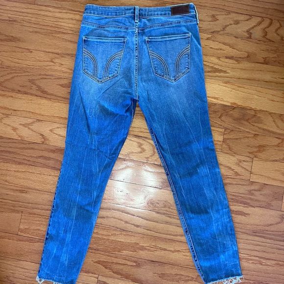 Hollister Button Fly High Rise Crop Super Skinny Size 9 W29/L26 - Picture 6 of 6